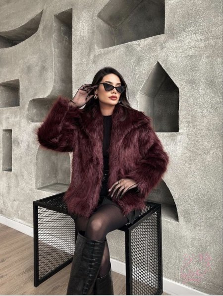 جاكيت فرو ناعم وكثيف